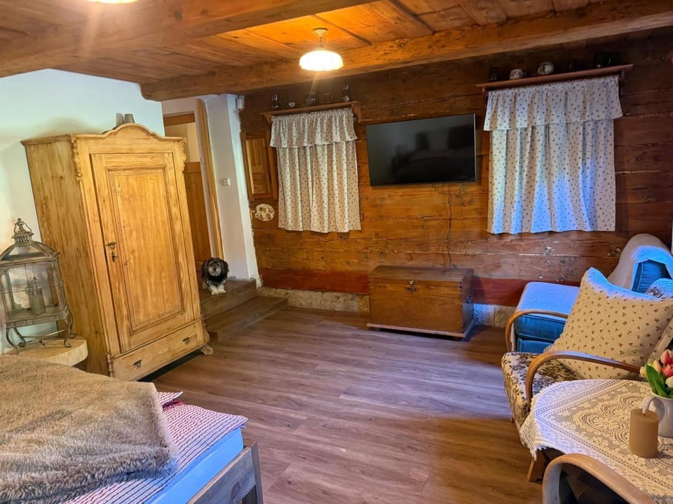 Living room, Bedroom