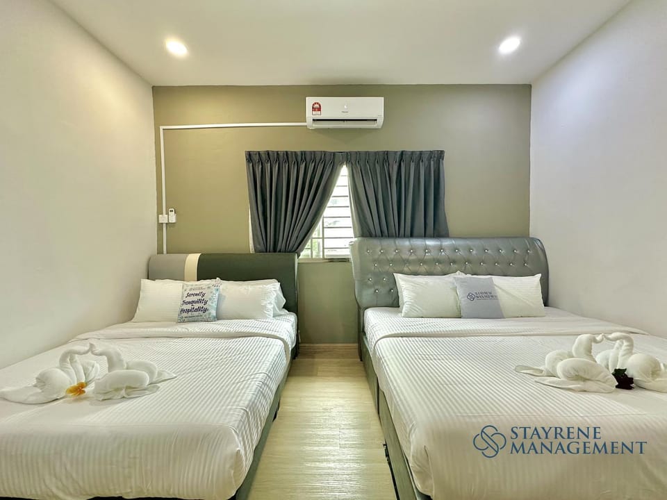 Bed, Bedroom, towels, air conditioner