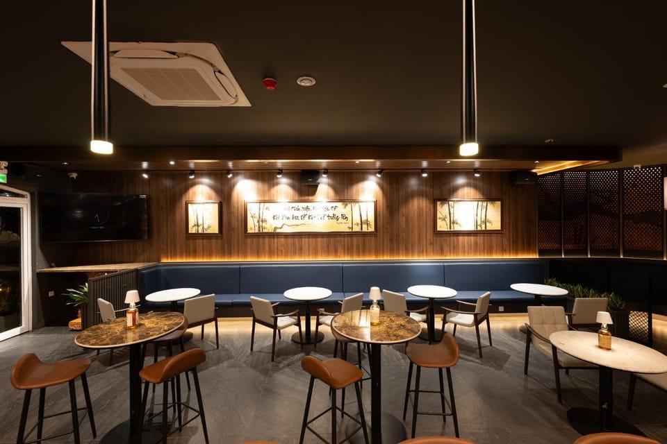 Lounge or bar
