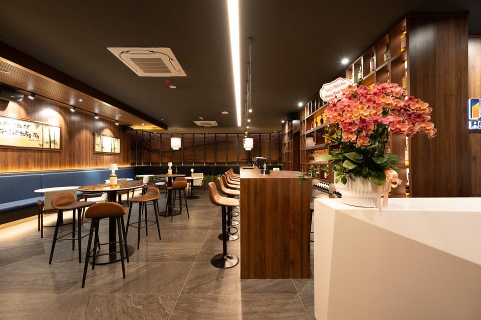 Lounge or bar