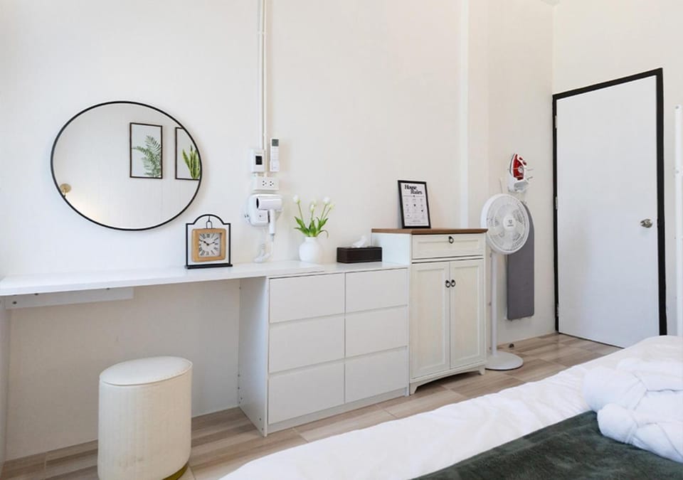 Bed, flat iron, wardrobe