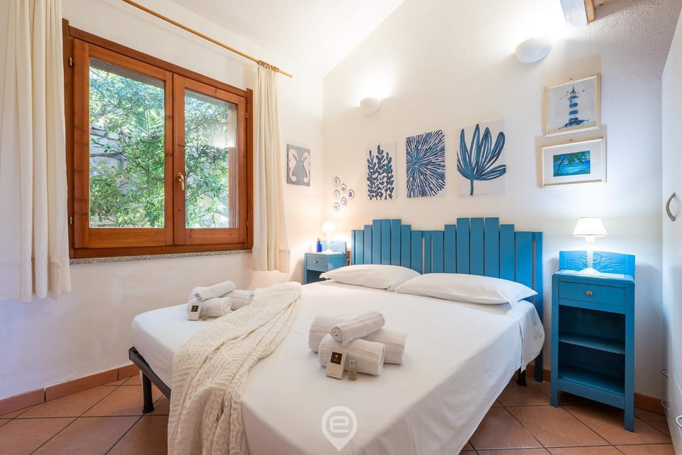 Estay - EuHouse - Seaview - AirCon - Parking House in Costa Rei