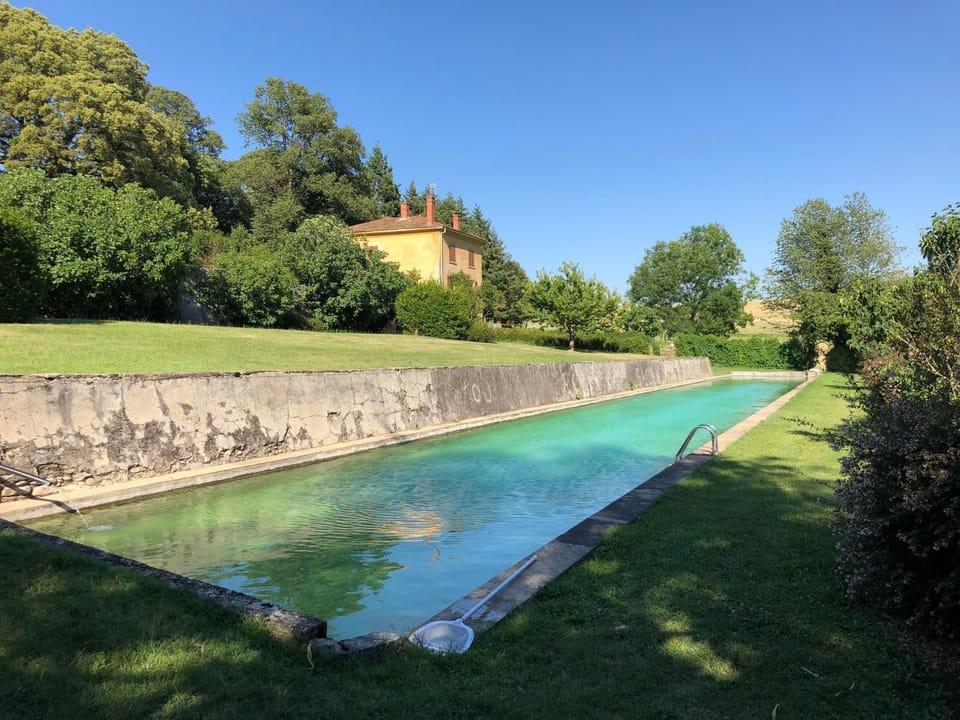 Chateau de Barral - Piscine privée House in Auvergne-Rhône-Alpes