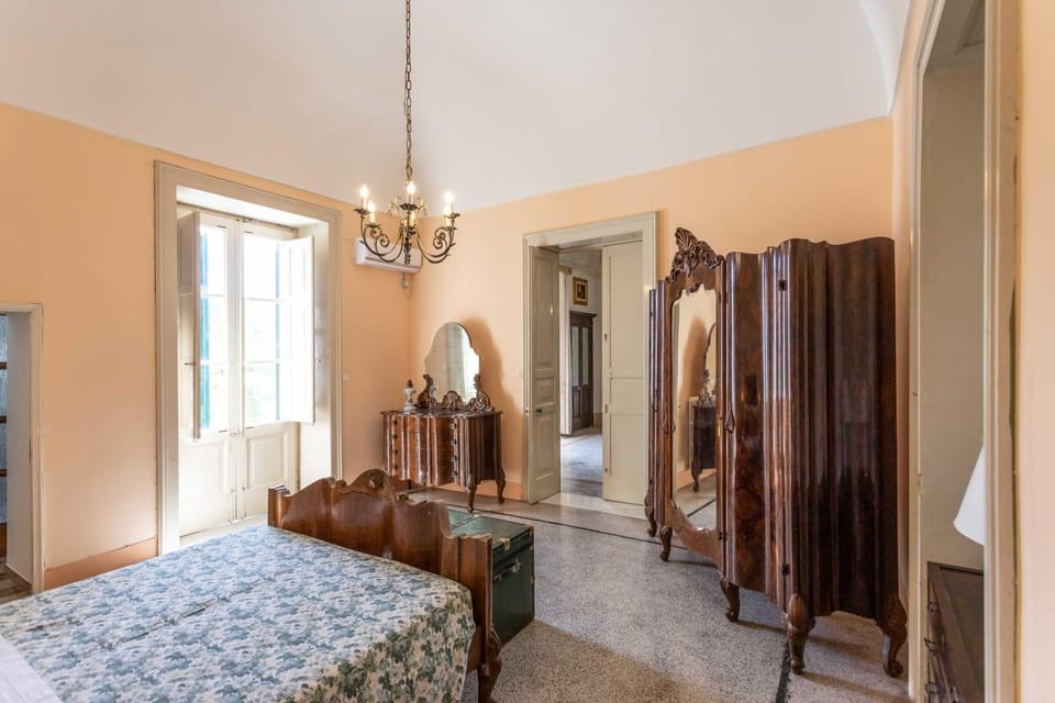 Bed, Photo of the whole room, Bedroom, wardrobe