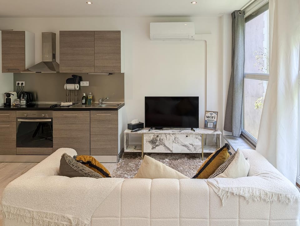 TV and multimedia, Living room