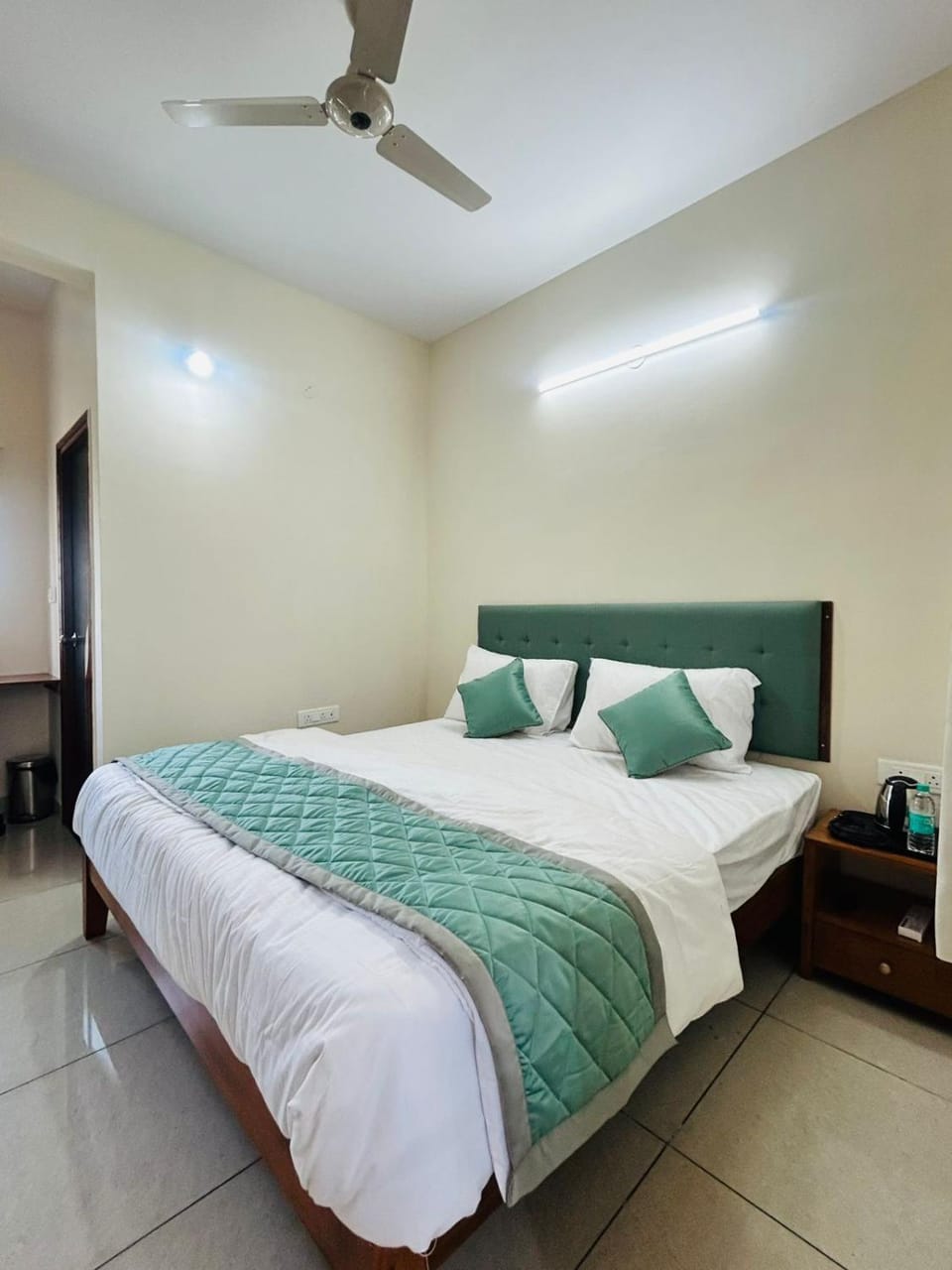GK STAYS Rooms on Hennur Road Nature lodge in Bengaluru