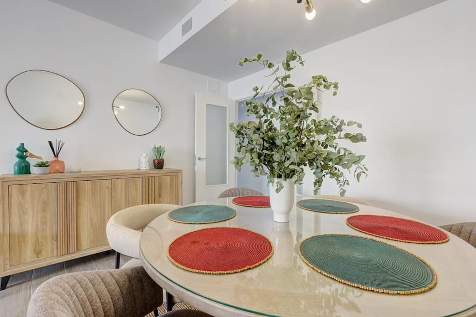 3 Bedroom Apartment with Pool Views Atica Estepona Apartment in Estepona