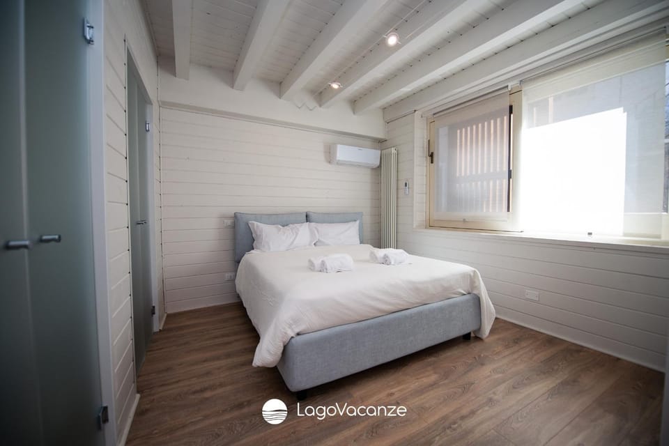 White Cottage Garda Lake Apartment in Lake Garda
