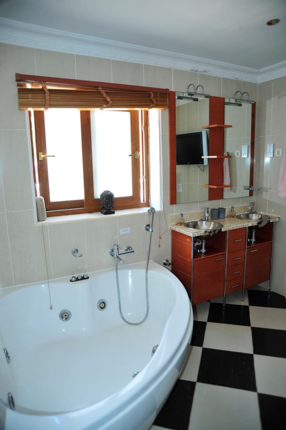 Bathroom, Bath