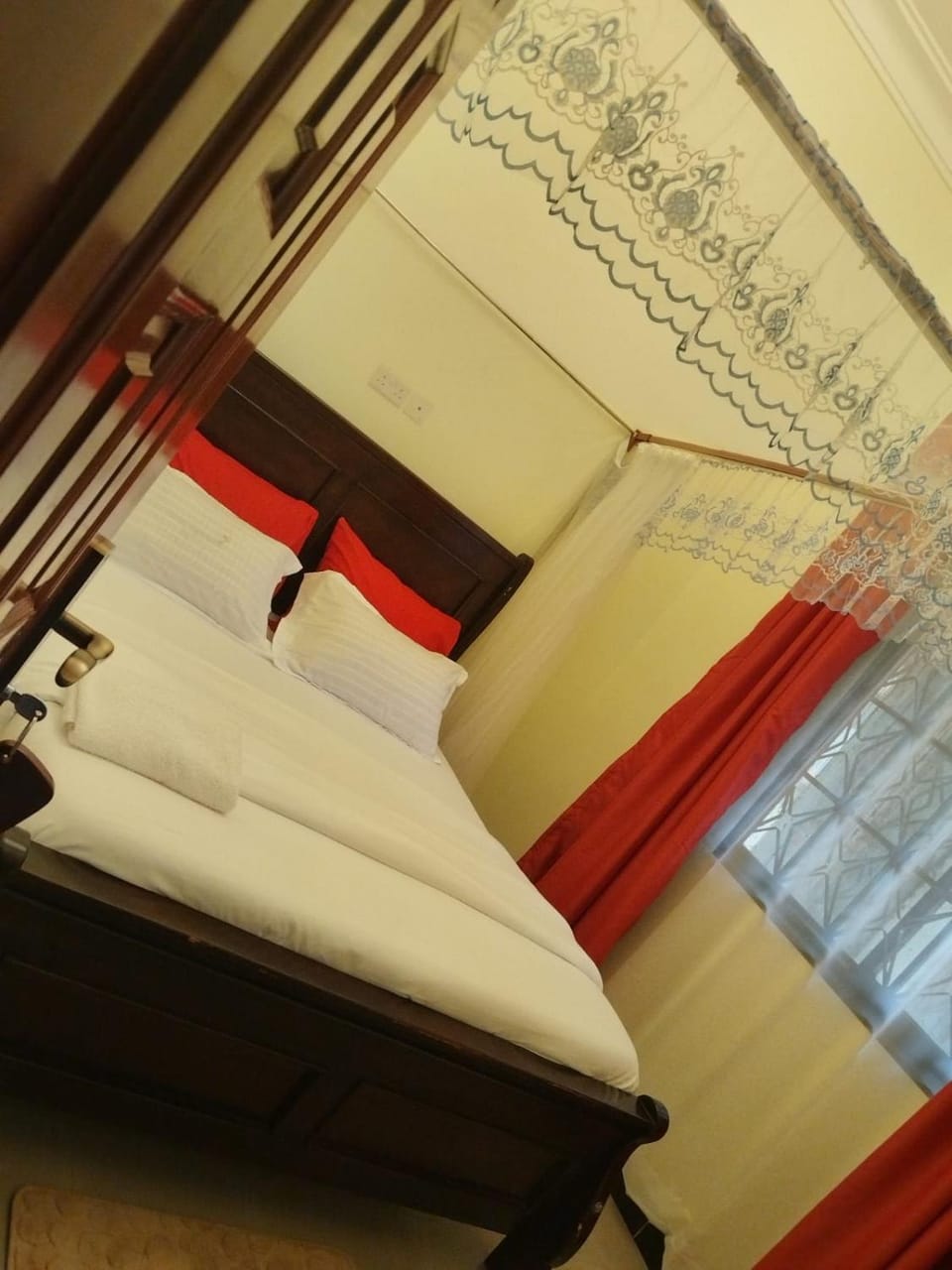 Mula's Suites Motel Bed and Breakfast in Kampala