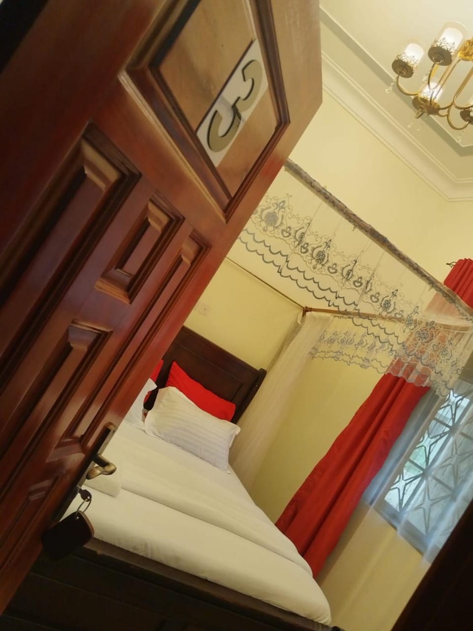 Mula's Suites Motel Bed and Breakfast in Kampala