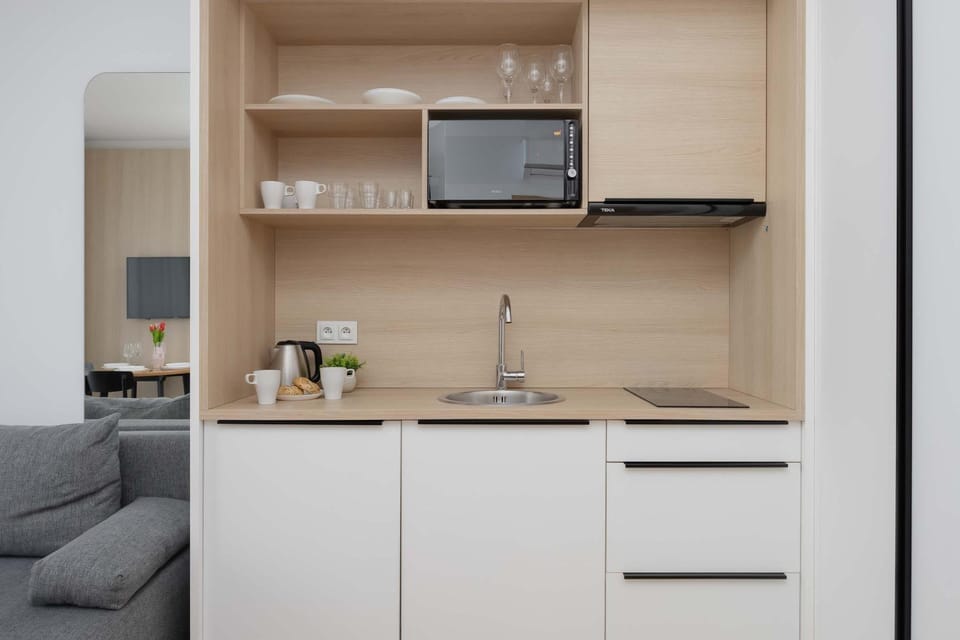 Kitchen or kitchenette