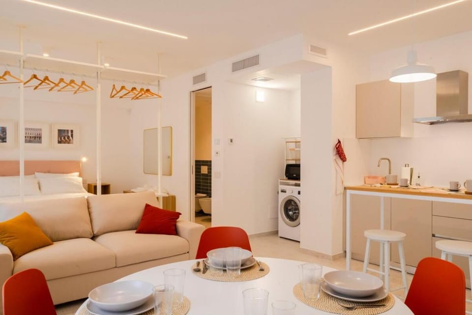 Apartment Paris Central, WiFi, Climate Apartment in Civitanova Marche