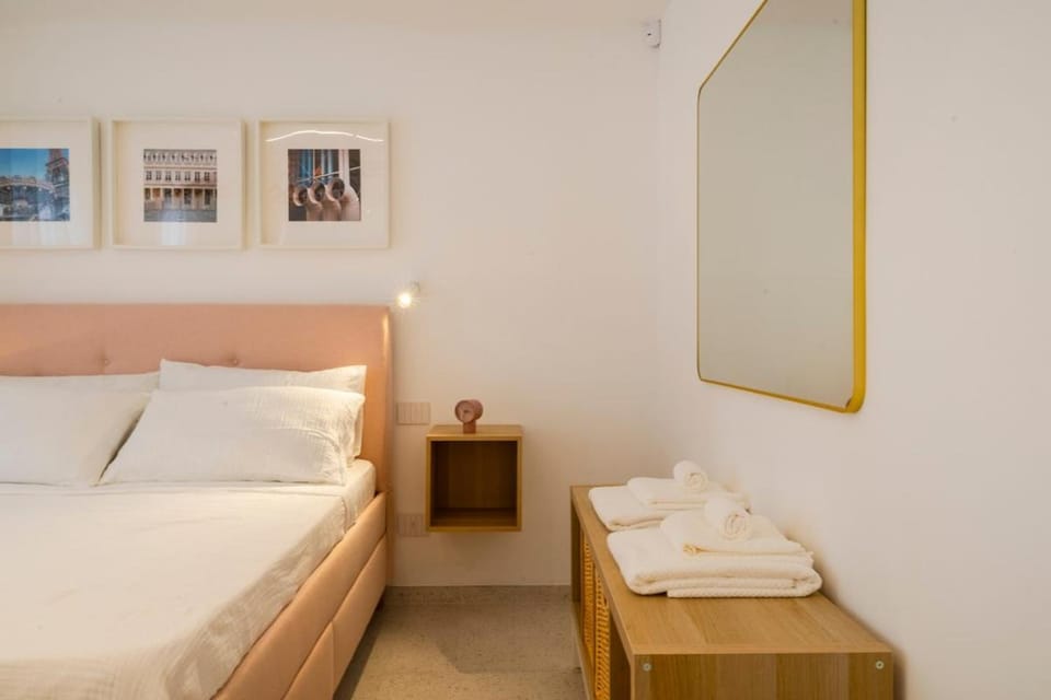 Apartment Paris Central, WiFi, Climate Apartment in Civitanova Marche