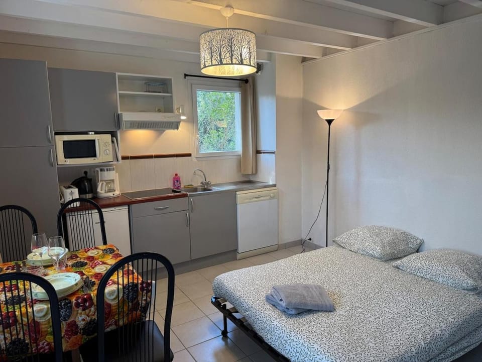 Living room, Dining area, kitchen