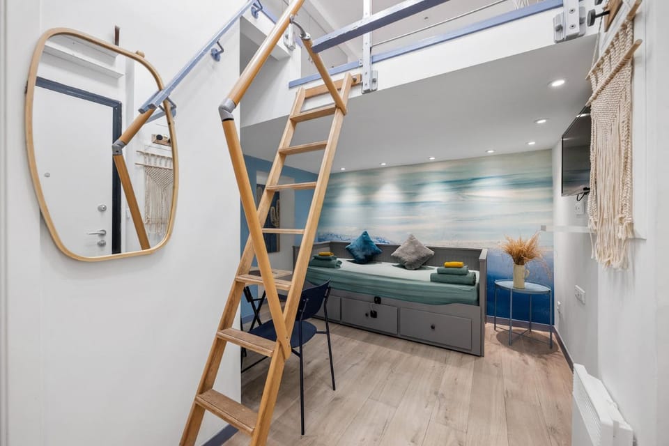 VR Studio mezzanine au cœur du Vieux Nice Apartment in Nice