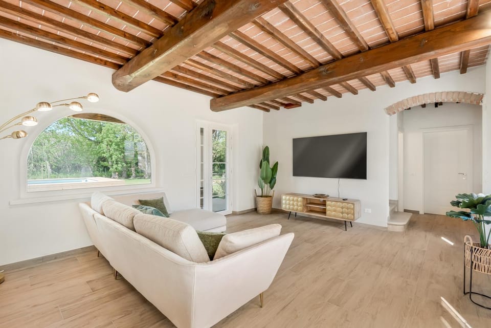 Luxury Oasis Garden Villa Isabella with Pool Villa in Emilia-Romagna