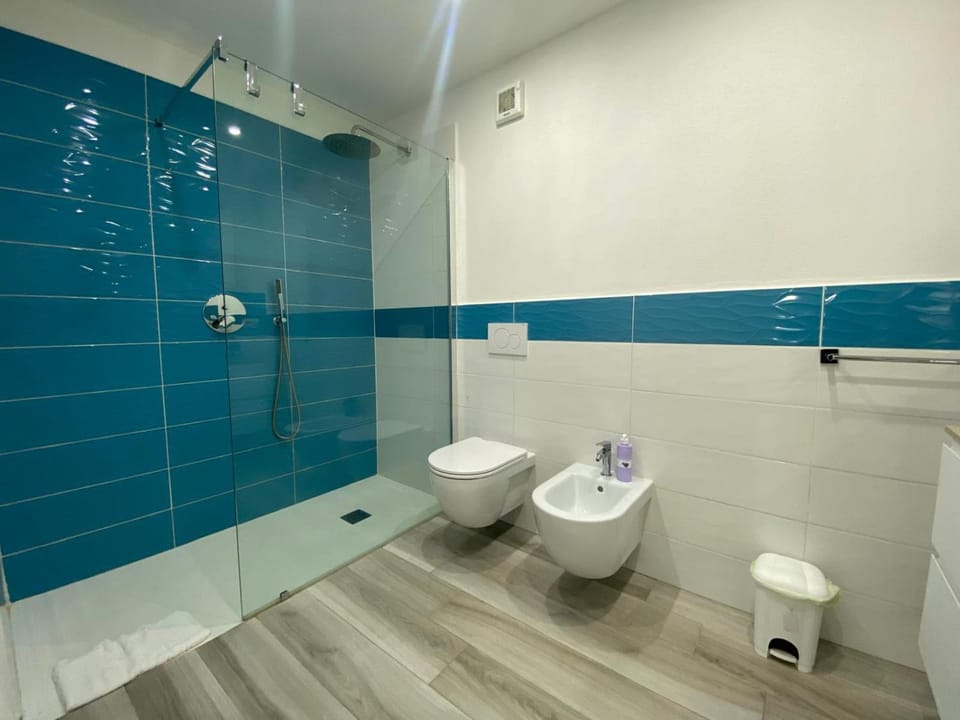 Shower, Toilet, Bathroom, bidet