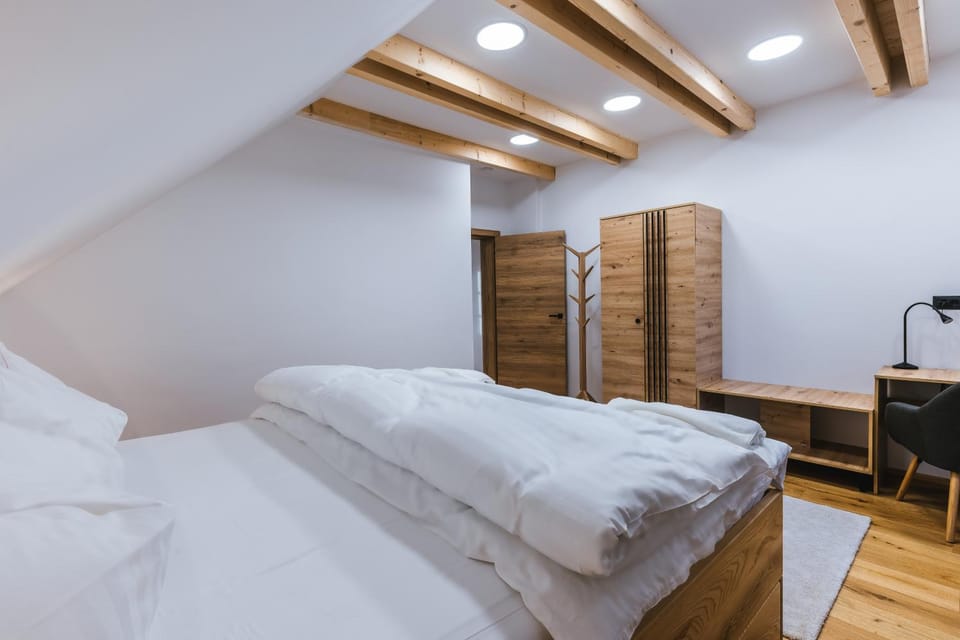 Photo of the whole room, wardrobe