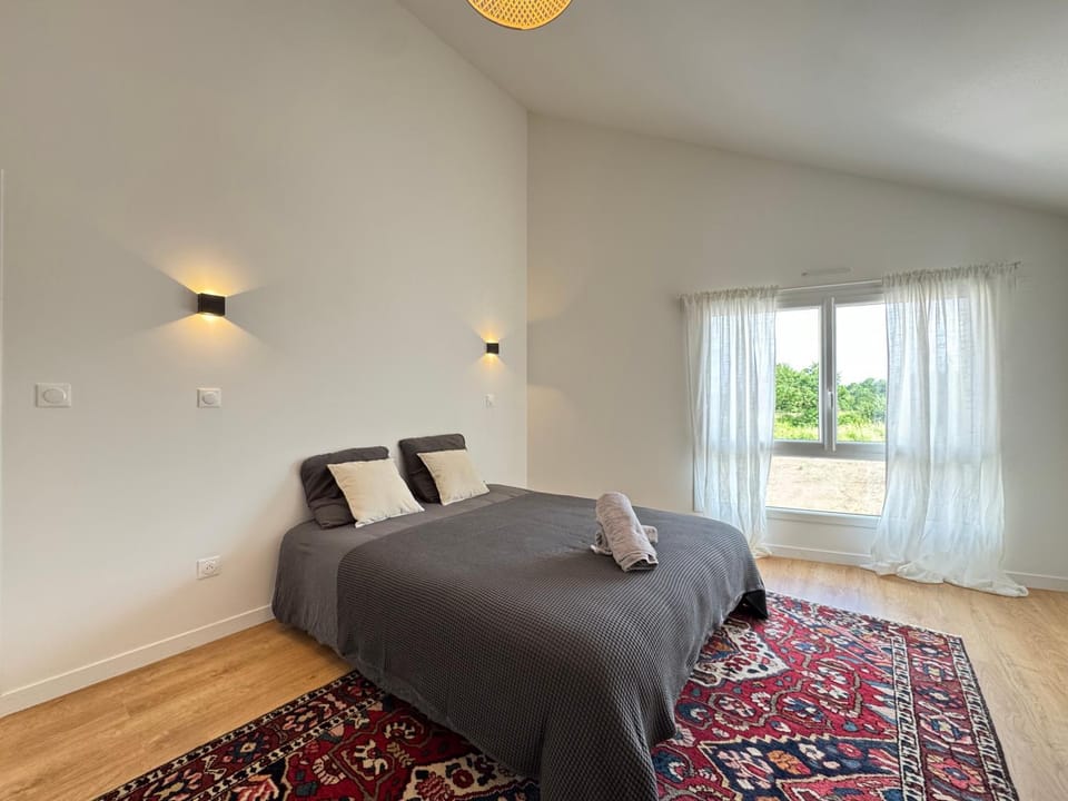 L'instant - Wifi, TV, 8 personnes, Jardin Villa in Carquefou