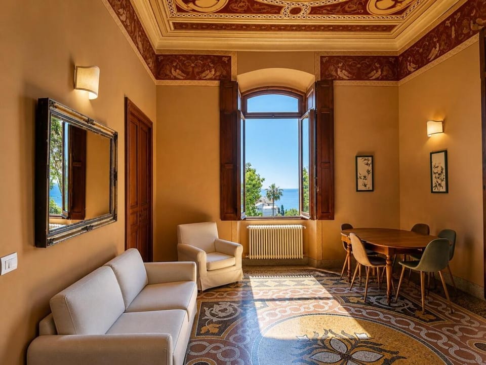 Xenia - 3 rooms apt at Villa Edoardo Apartment in Rapallo