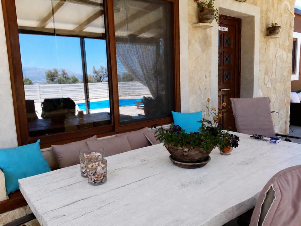 Villa Veggera - private swimming pool Country House in Crete Region
