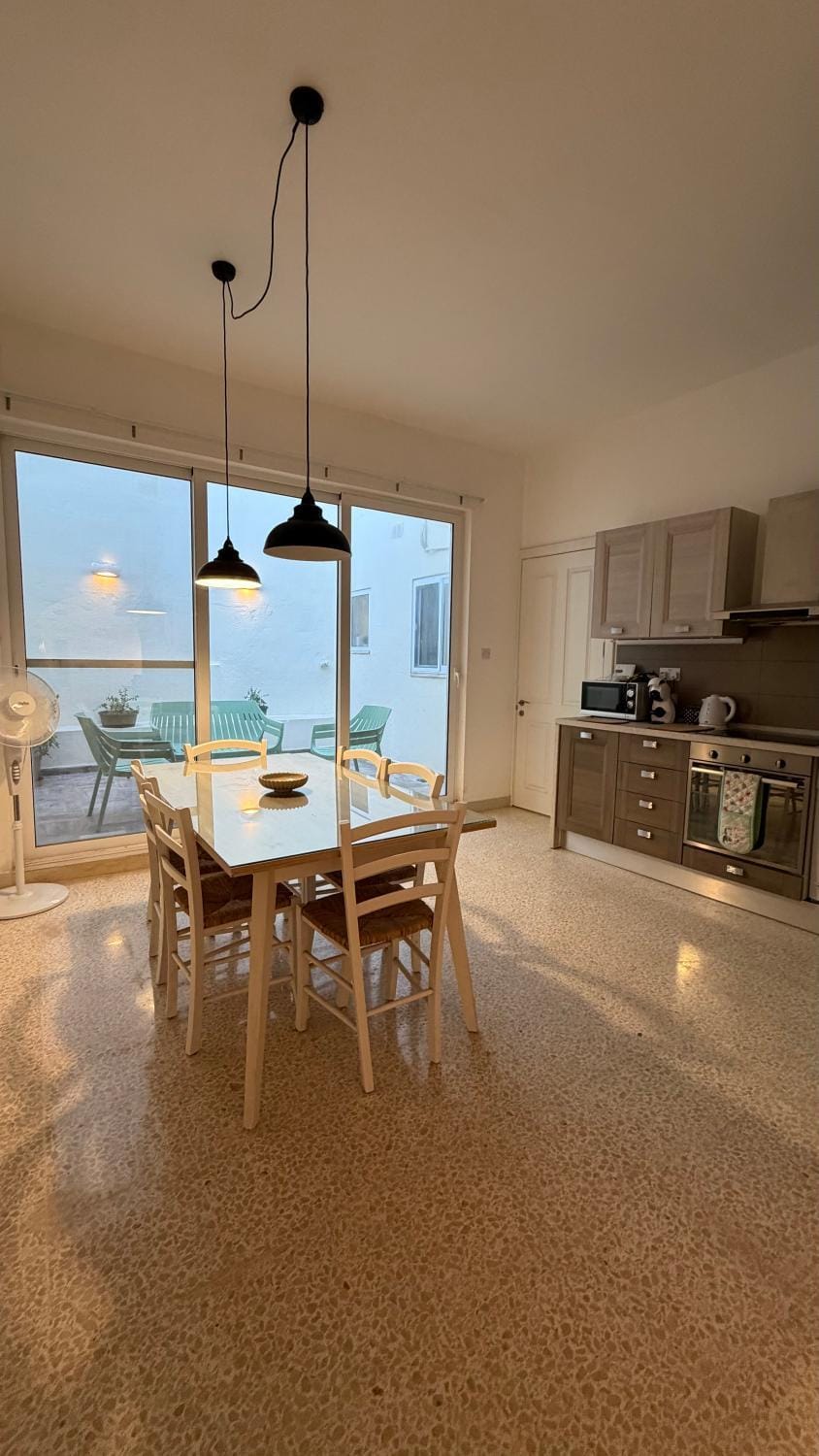 Elle's Sliema Groundfloor Residence Apartment in Sliema