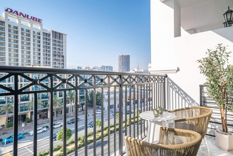 GuestReady - Studio | Near Miracle Garden Apartment in Dubai