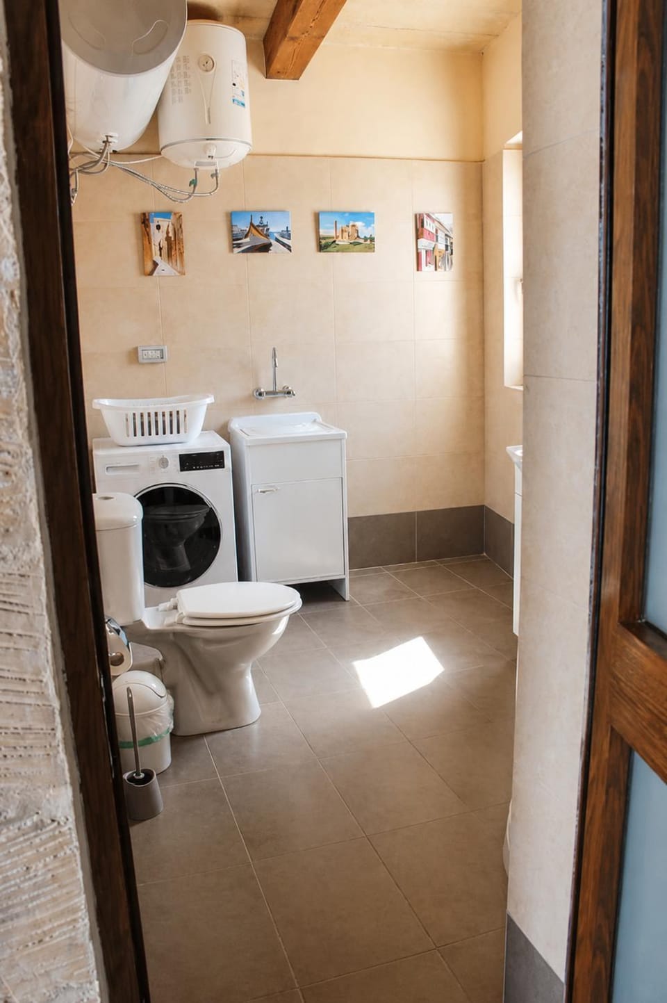 Toilet, Bathroom, Kitchen or kitchenette, washing machine