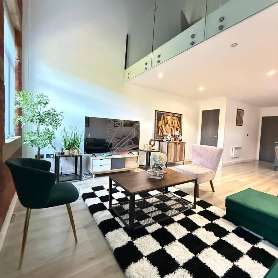 Charming 2-Bedroom Apartment in Bradford with City Views Apartment in Bradford