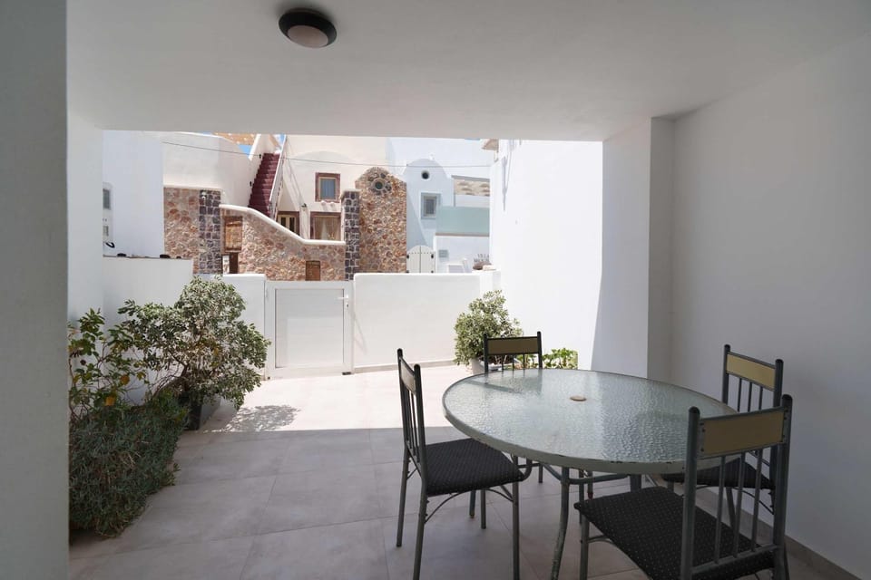 Property building, Balcony/Terrace
