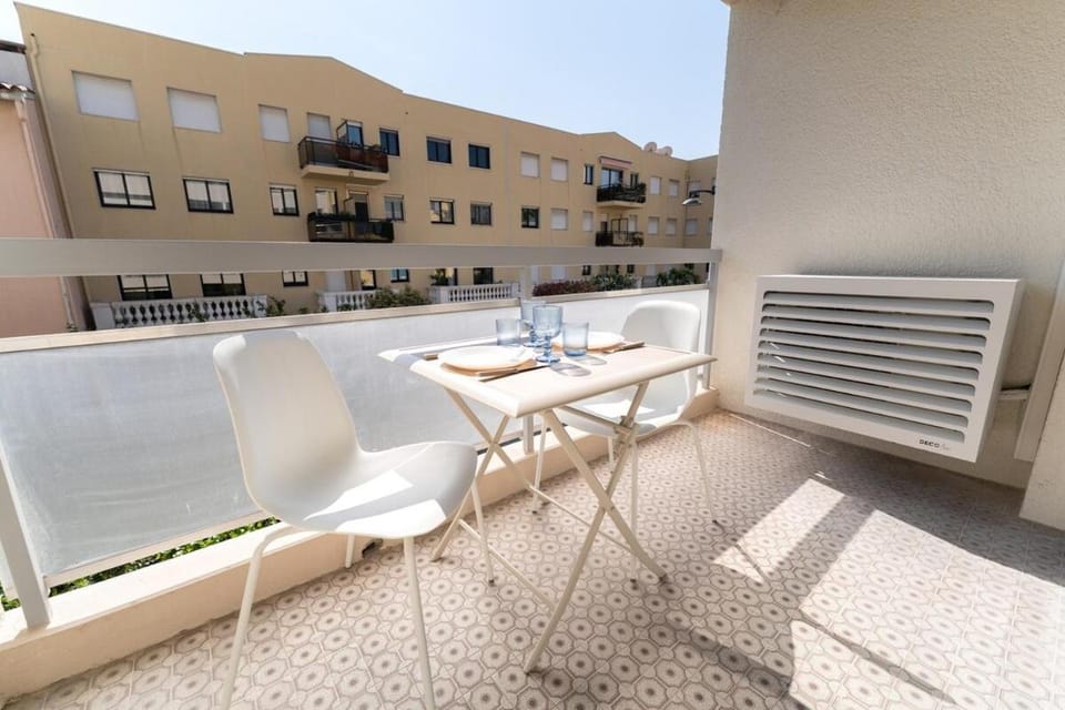 Studio cosy et lumineux, Piscine, Proche gare Apartment in Villefranche-sur-Mer