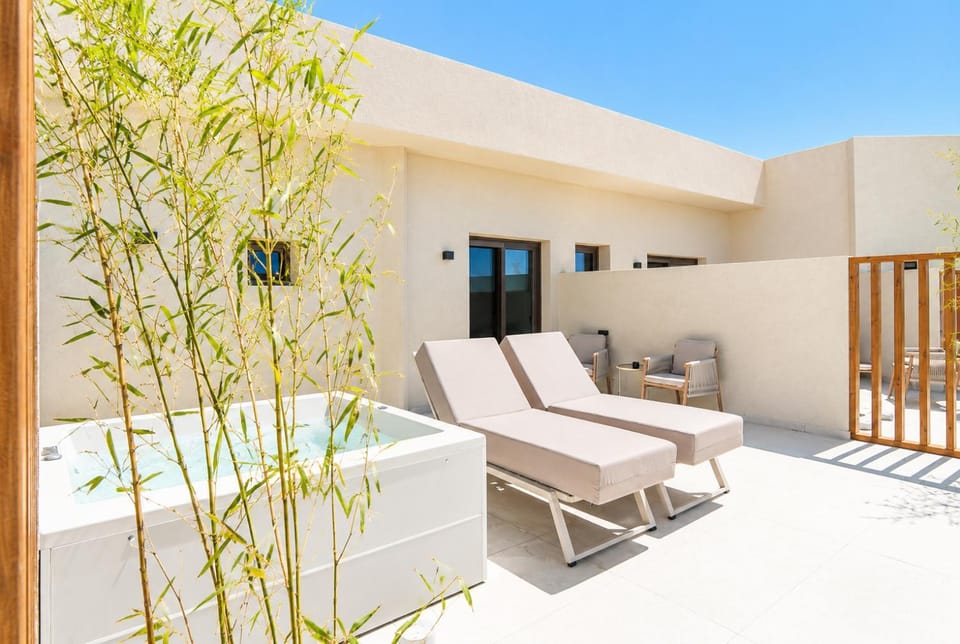 Day, View (from property/room), Balcony/Terrace, sunbed