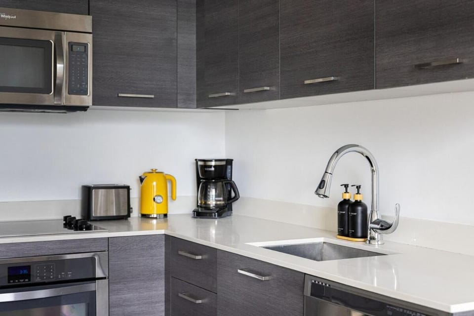 Stylish Pool Stay Near Brickell & Beach Apartment in Miami
