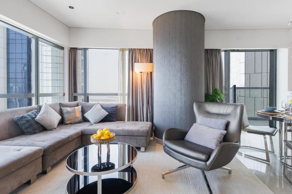 BLVD - Stylish Paramount Stay With Burj Khalifa View Apartment in Dubai