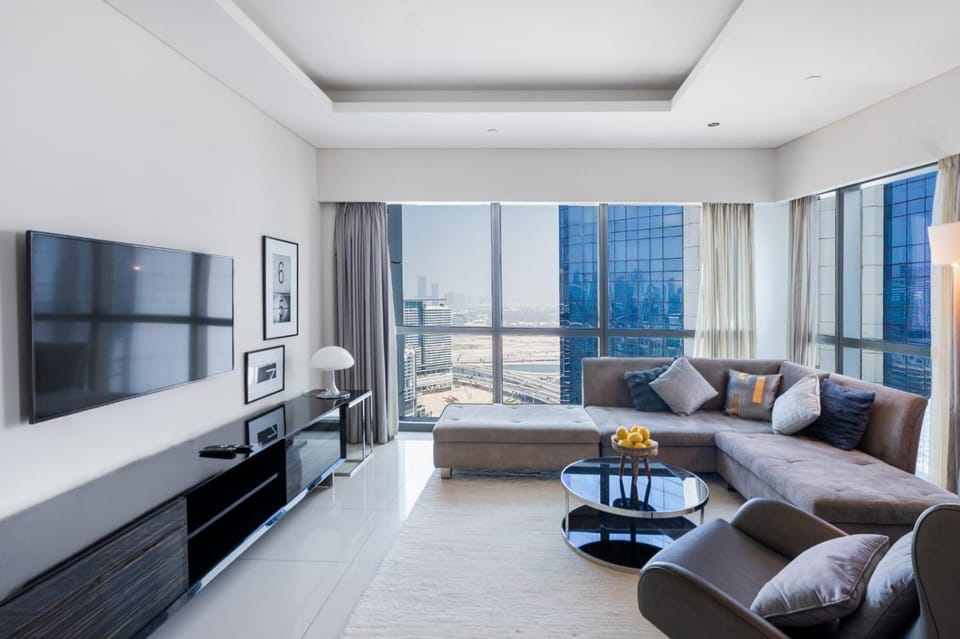 BLVD - Stylish Paramount Stay With Burj Khalifa View Apartment in Dubai
