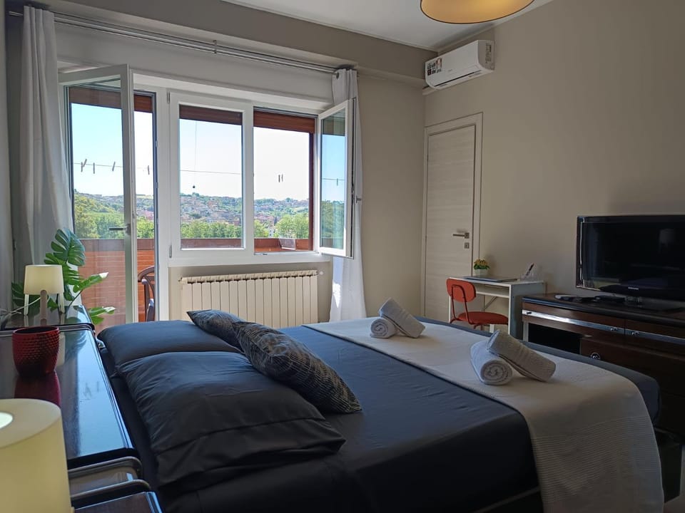 Appartamento Turistico Monterotondo Bed and Breakfast in Lazio