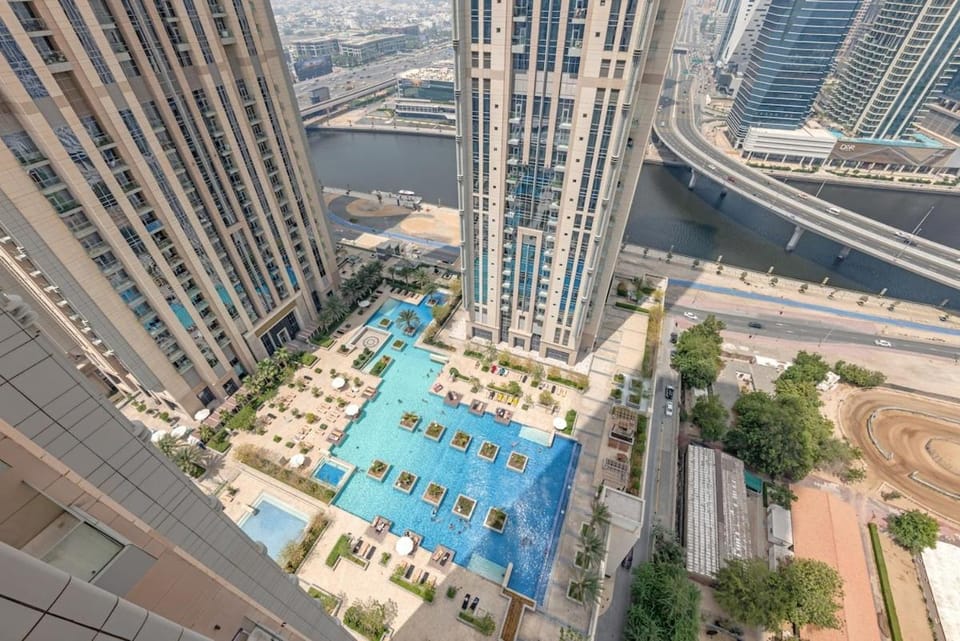 1BR Condo in Business Bay Apartment in Dubai