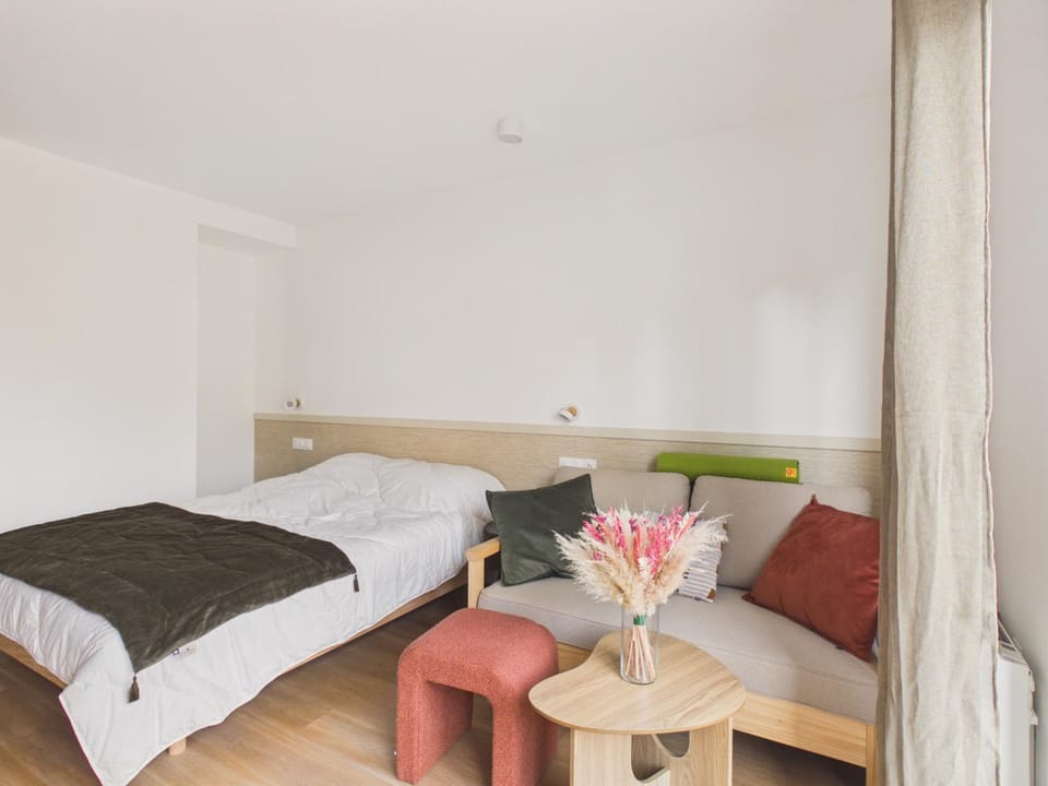 Communal lounge/ TV room, Living room