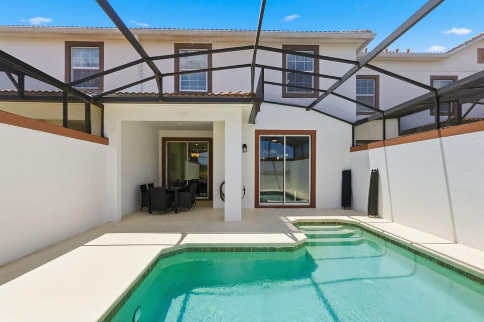New Oasis Retreat Escape - Private Pool - Walk to Clubhouse - Sleeps 10 House in Osceola County