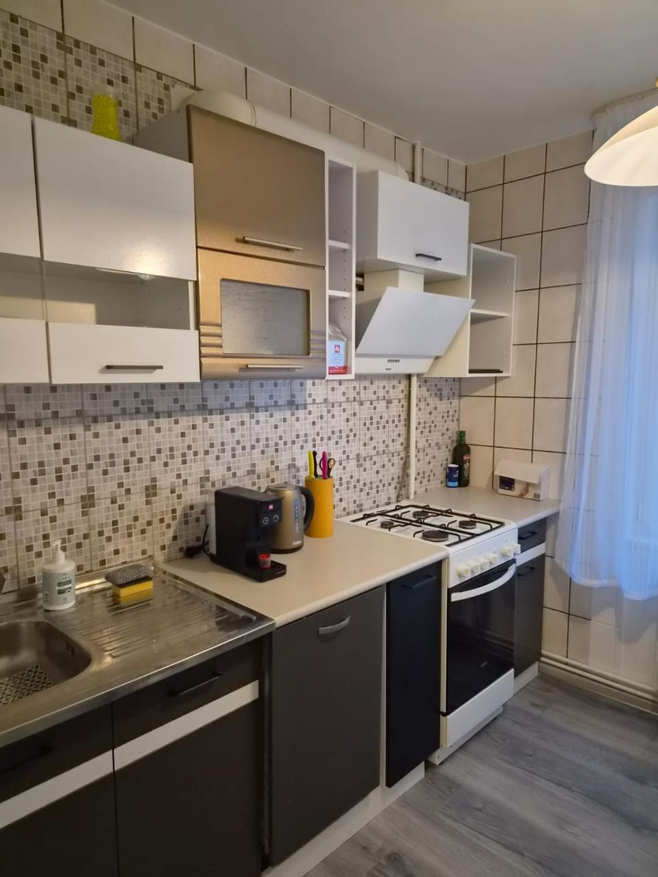 Kitchen or kitchenette, kitchen