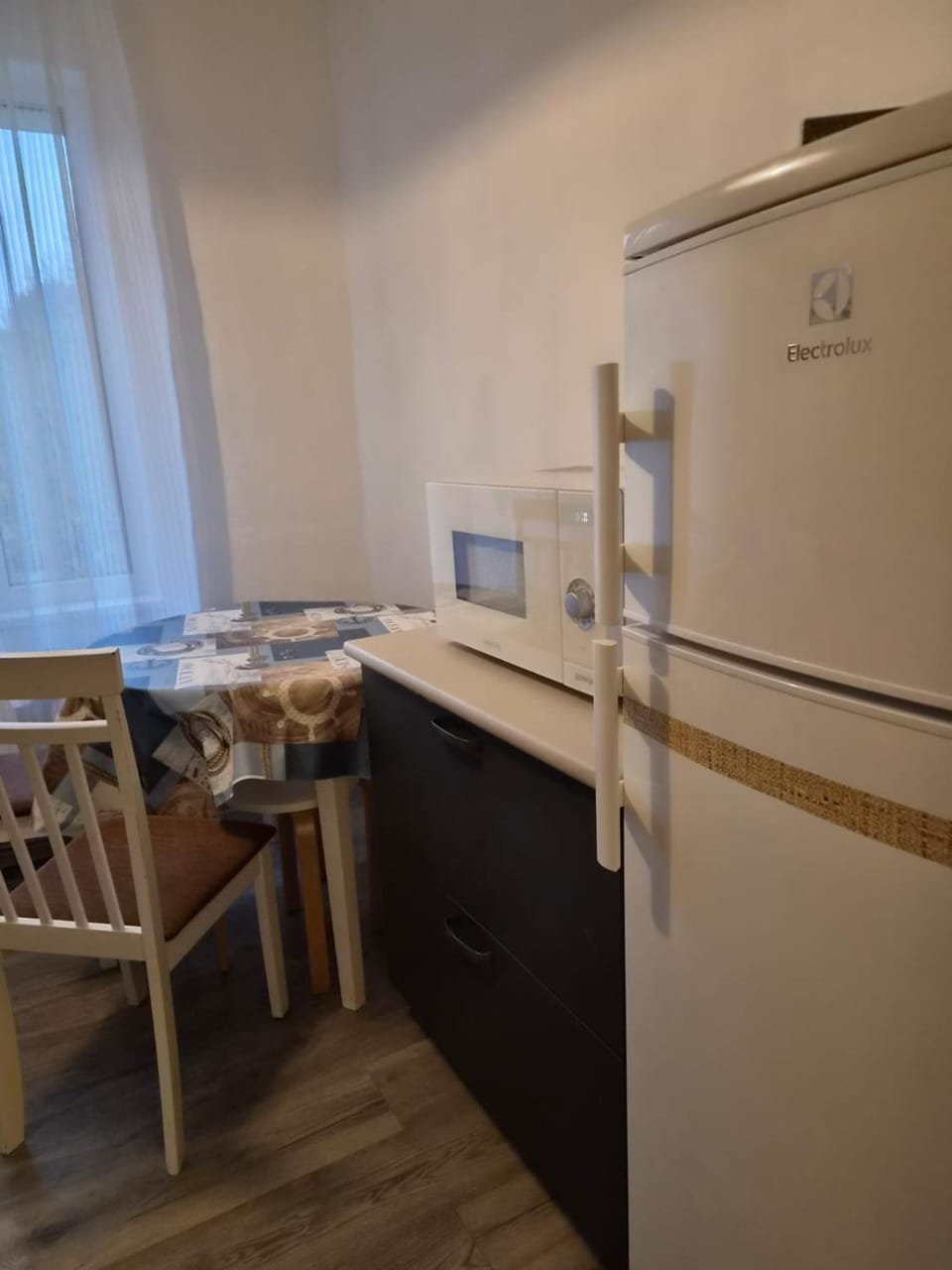 Kitchen or kitchenette, kitchen