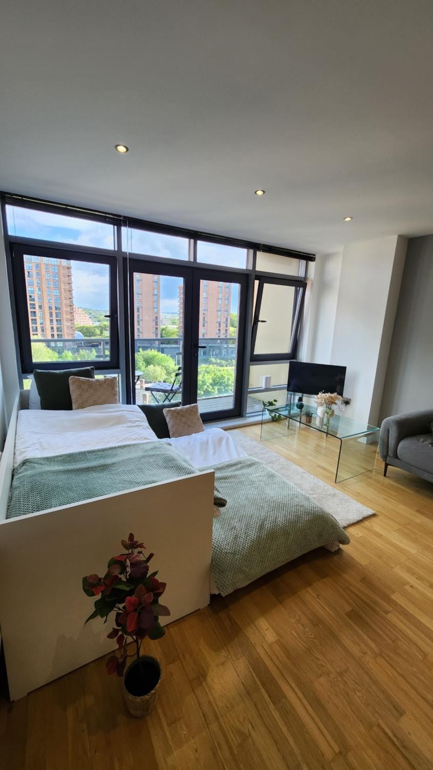 Bed, Living room, Photo of the whole room