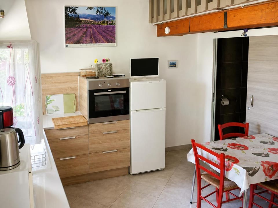 TV and multimedia, Communal kitchen