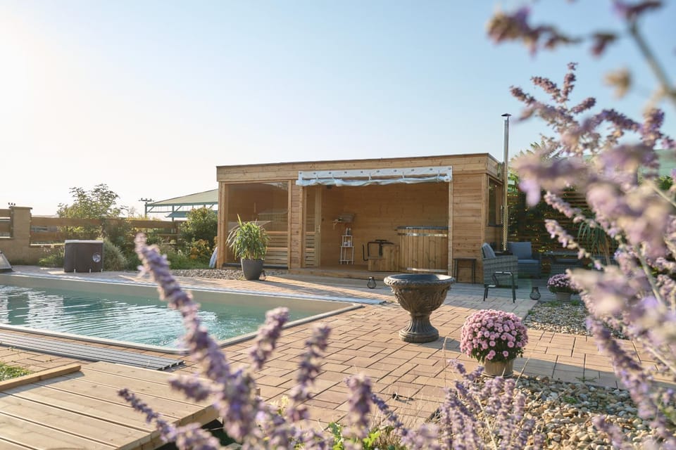 Garden, Hot Tub, Spa and wellness centre/facilities, Pool view, Swimming pool, Open Air Bath