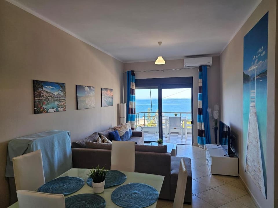 TV and multimedia, Living room, Seating area, Sea view