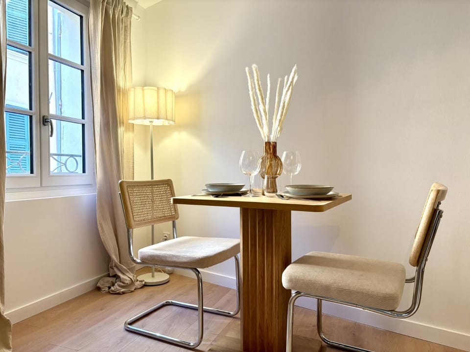 Charmant studio rénové au cœur de Toulon Apartment hotel in Toulon