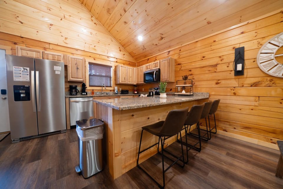 Enchanted Pines Find Your Magic in the Mountains Chalet in Pigeon Forge