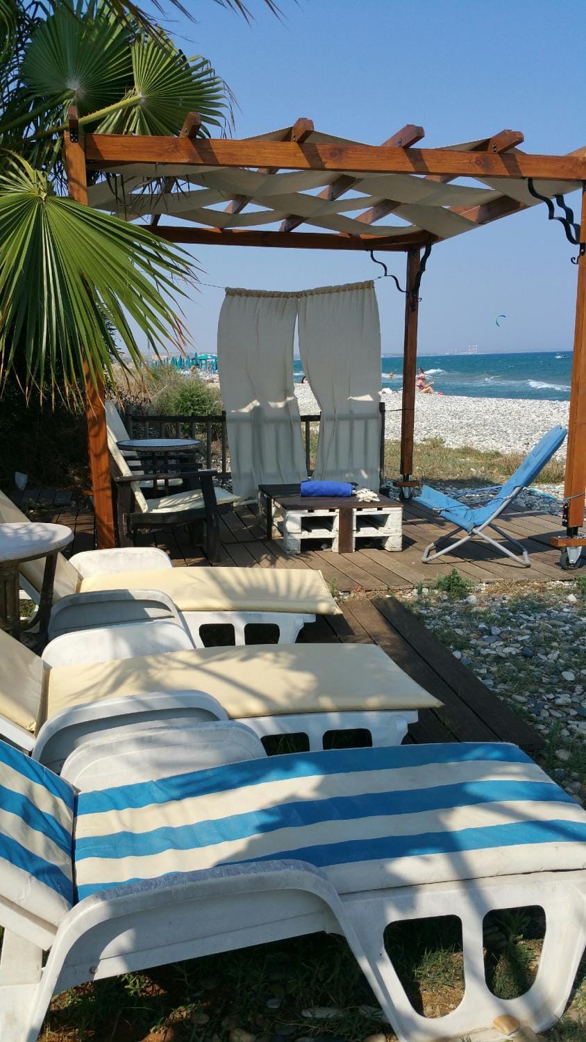 Aquarian Beachfront Apartment Apartment in Oroklini