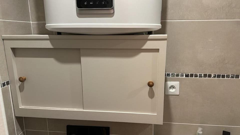 Toilet, Bathroom